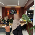 Elite d'Or English teacher Roumaissa commemorative photo during her birthday celebration party at the academy (3)